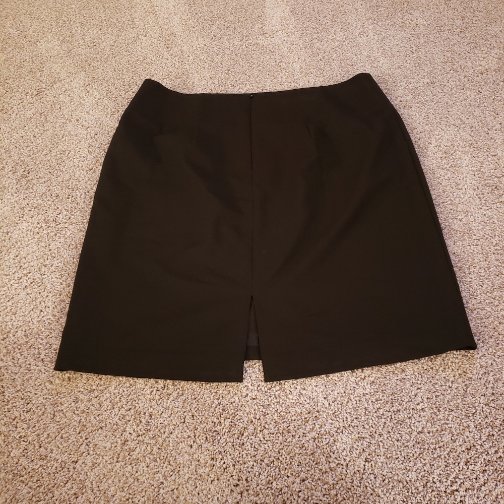 Ellen Tracy, New without tags! Black Skirt - Picture 2 of 3
